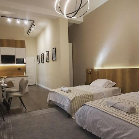 Daily Rent Studio Apartments Τίρανα Εξωτερικό φωτογραφία