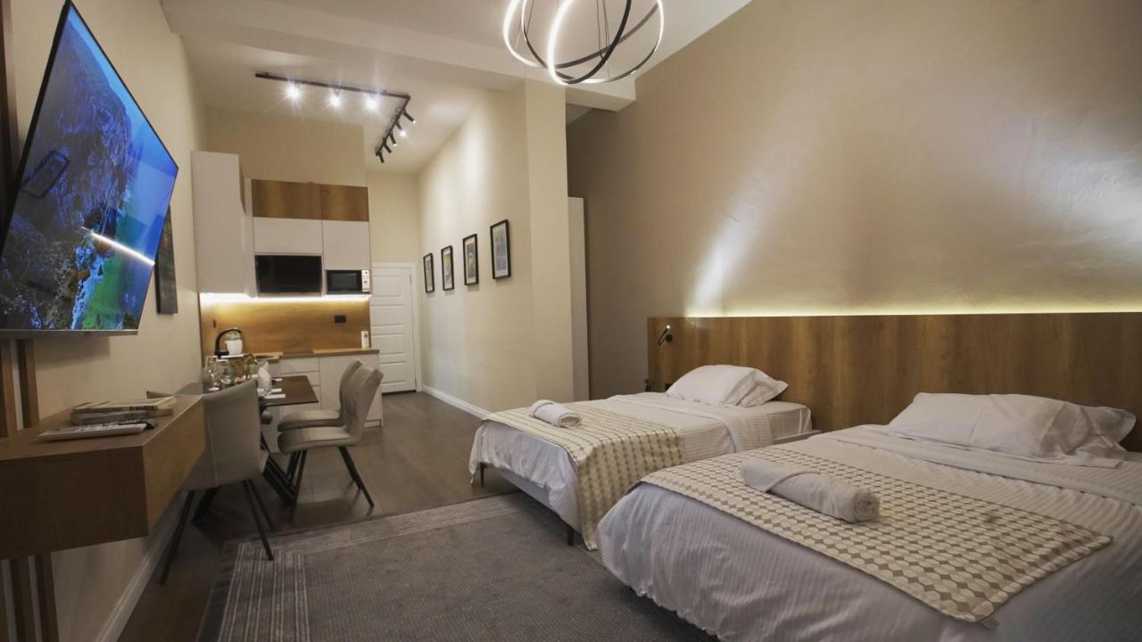 Daily Rent Studio Apartments Τίρανα Εξωτερικό φωτογραφία